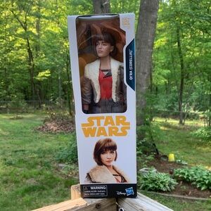 Star Wars - QI’RA (CORELLIA) Action Figure with Accessories. New In Box